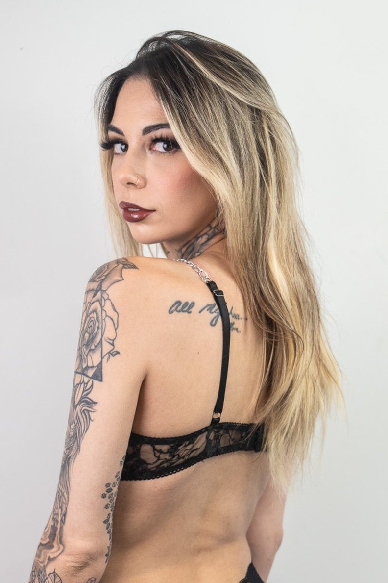 Daring Metal Chain 2 Piece lingerie Set - Donny's Angel